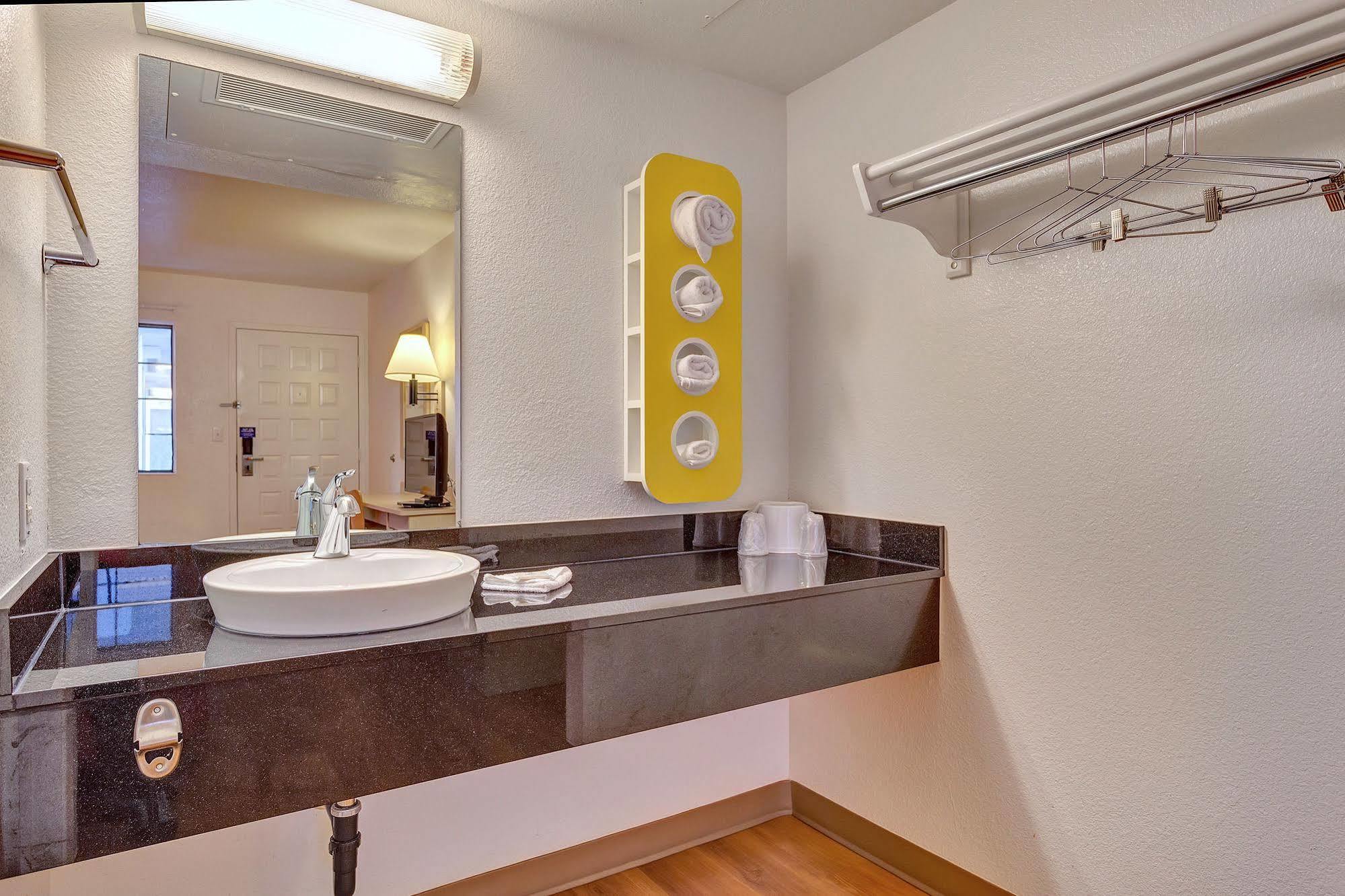 Motel 6-Santa Rosa, Ca - North Εξωτερικό φωτογραφία