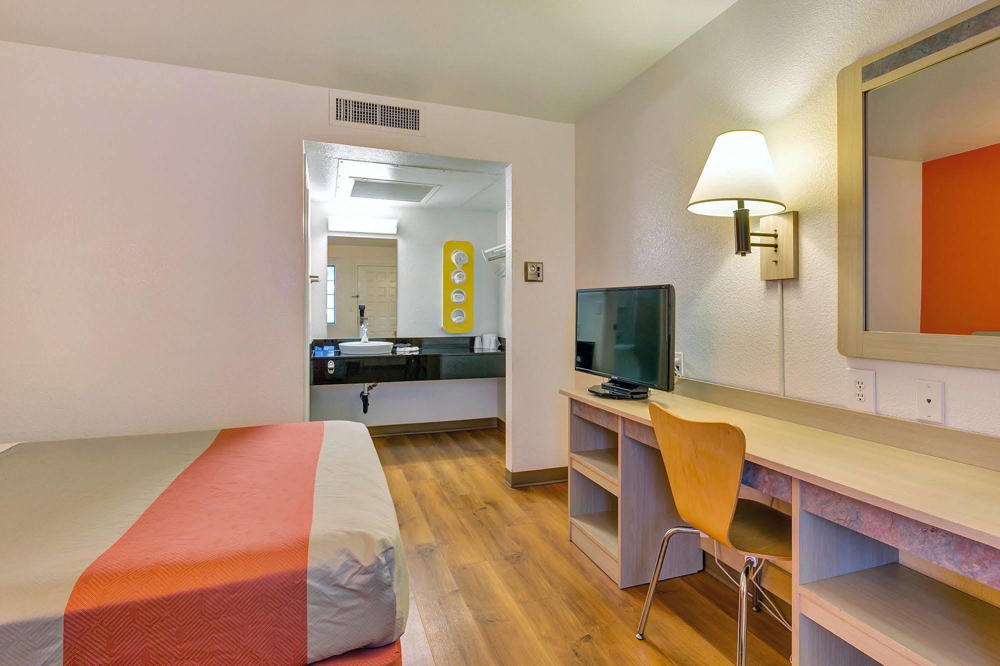 Motel 6-Santa Rosa, Ca - North Εξωτερικό φωτογραφία