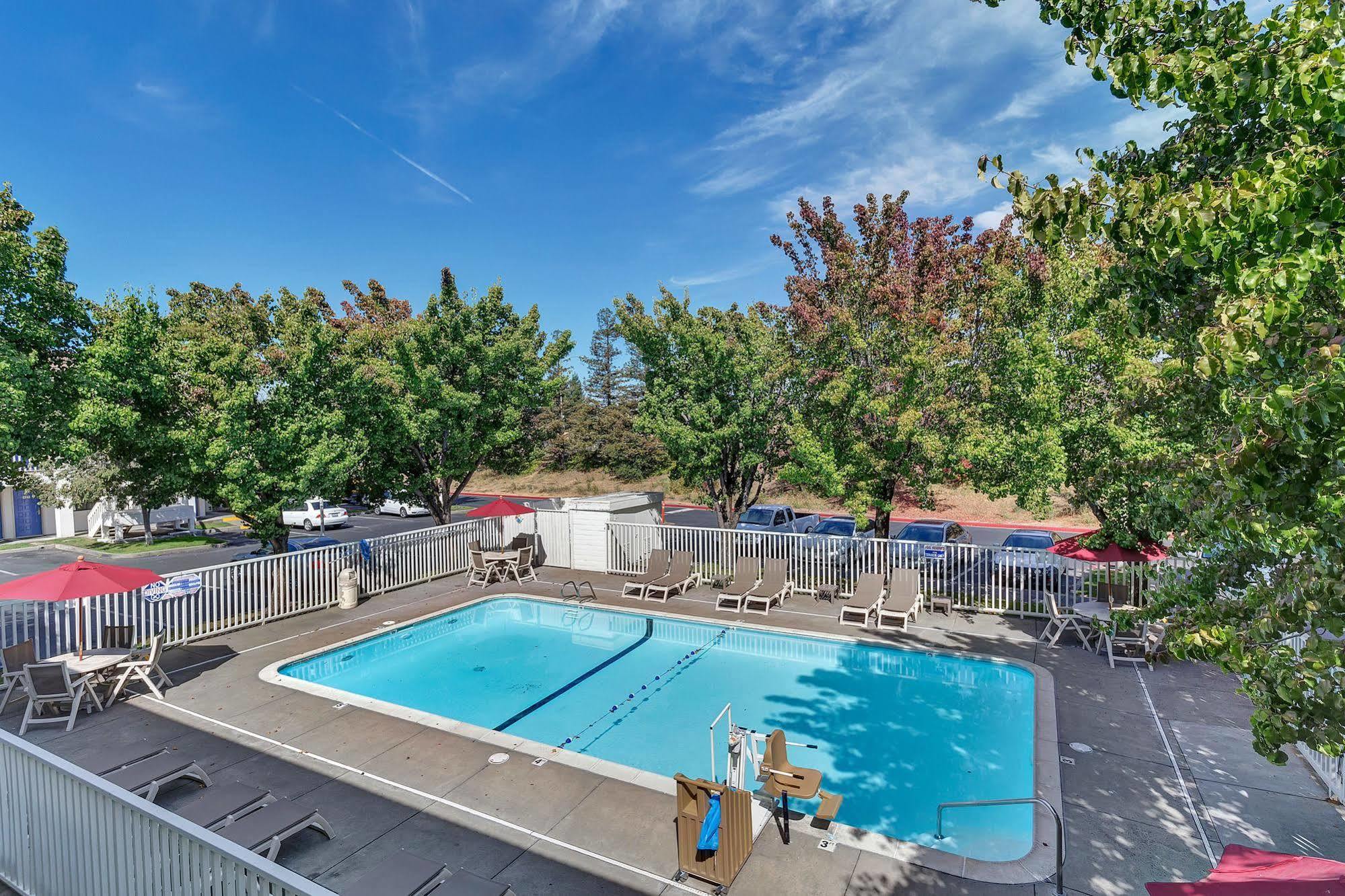 Motel 6-Santa Rosa, Ca - North Εξωτερικό φωτογραφία