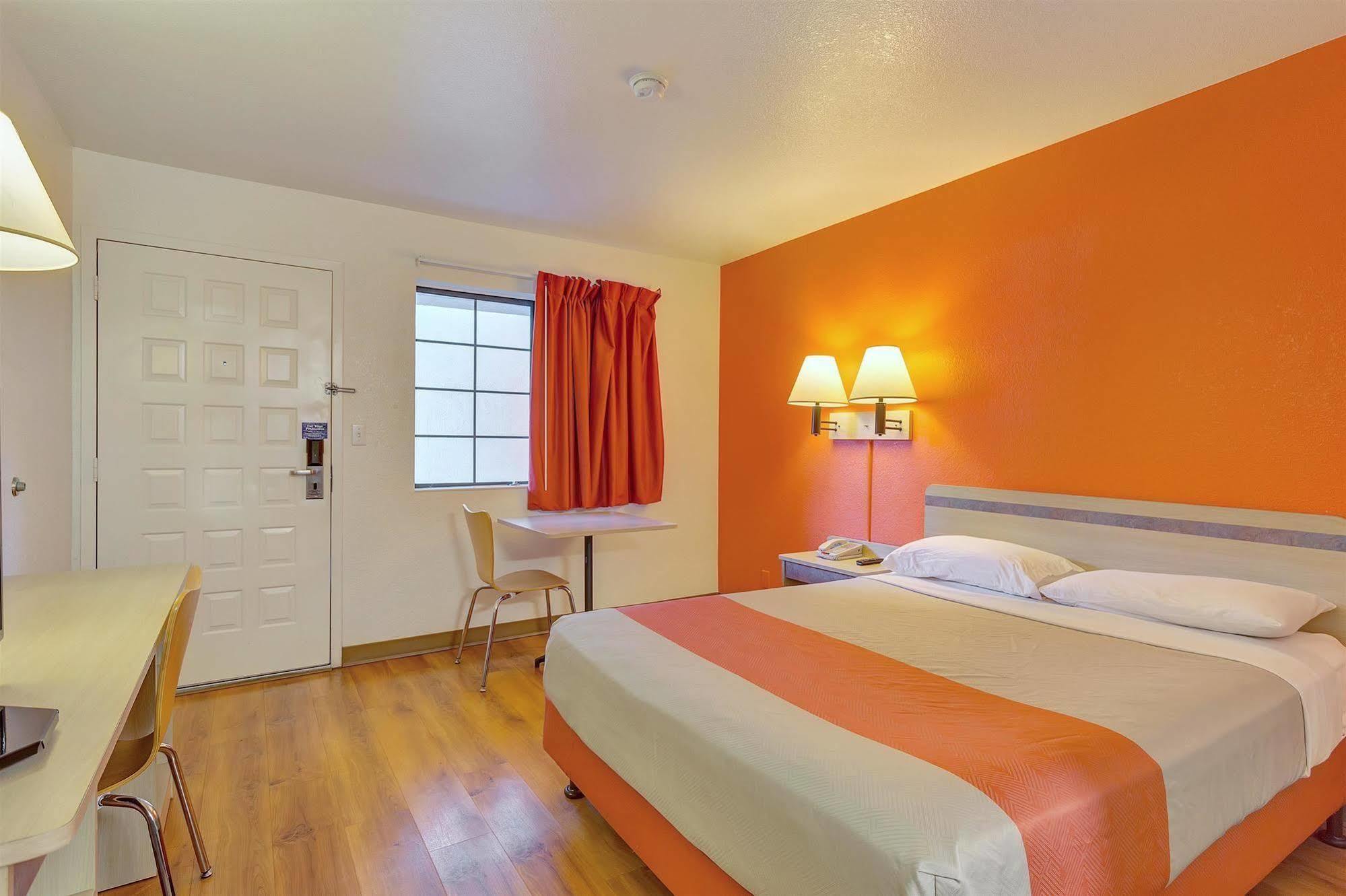 Motel 6-Santa Rosa, Ca - North Εξωτερικό φωτογραφία